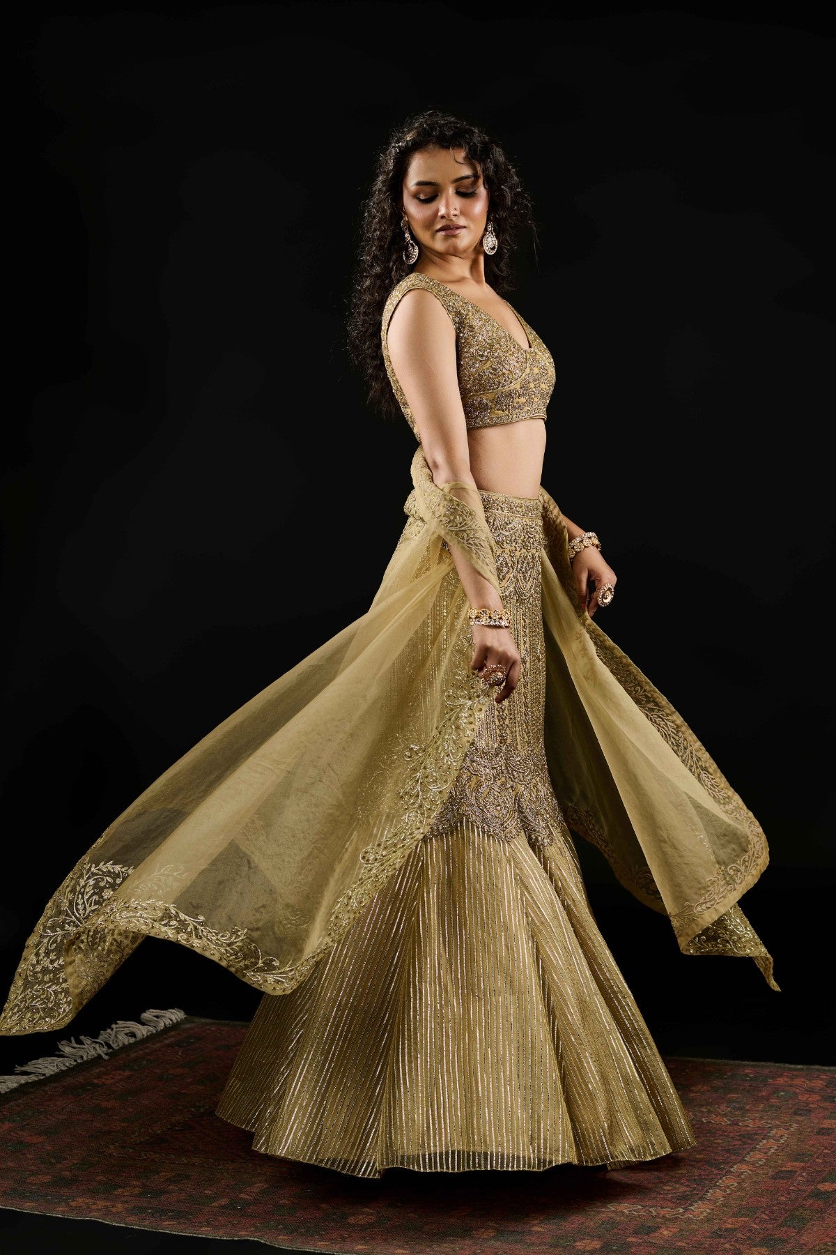 Amani Golden lehenga set